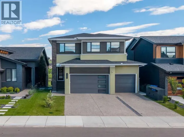 1104 Cranbrook Gardens SE, Calgary