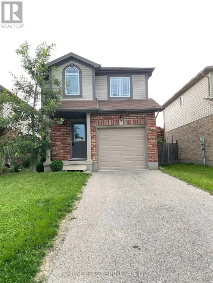 1104 FOXHUNT ROAD, London North