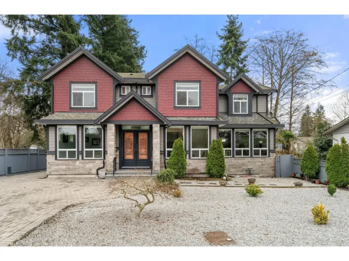 11046 80 AVENUE, Delta