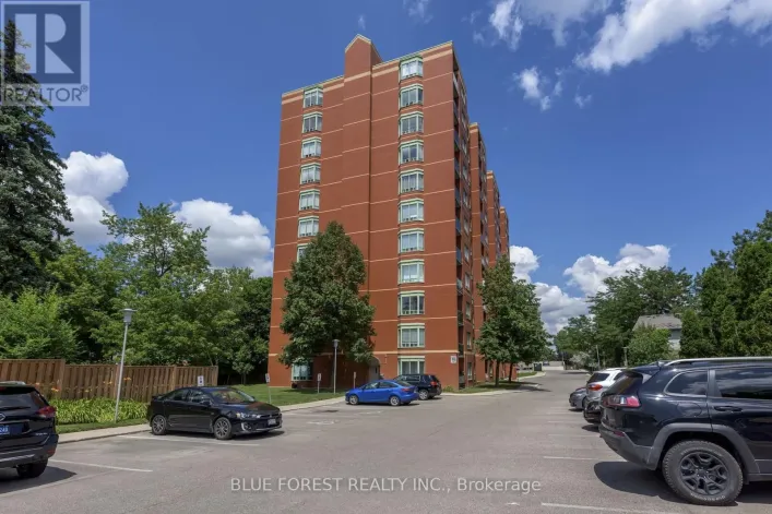 1105 - 76 BASE LINE ROAD W, London South