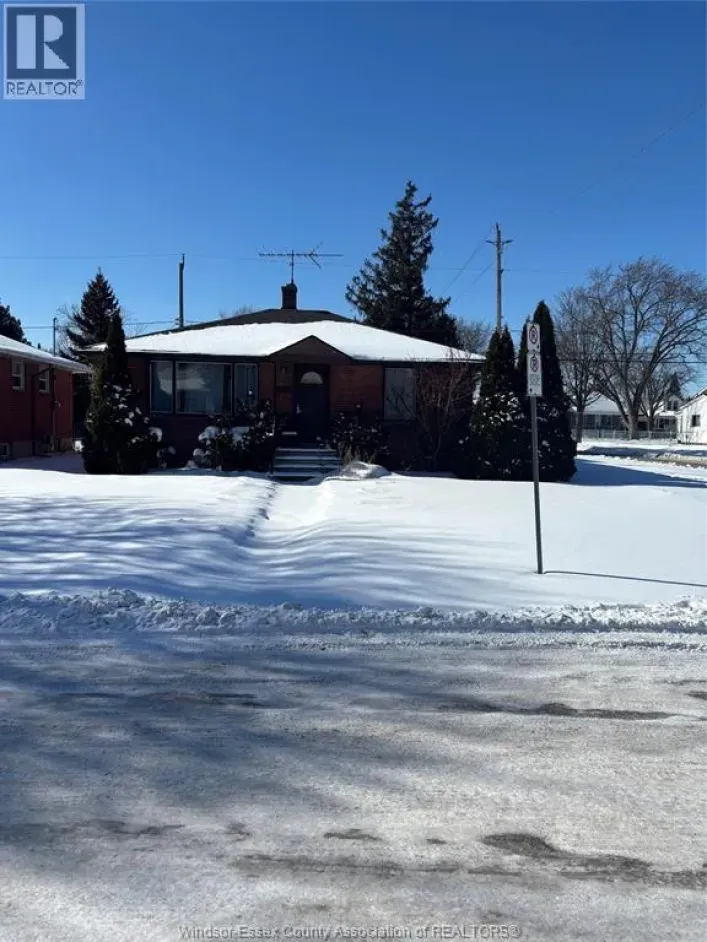 1105 Harrison AVENUE, Windsor