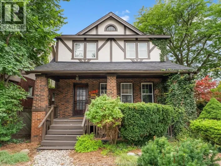 1105 Lincoln ROAD, Windsor