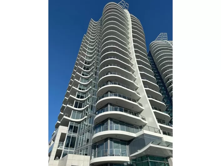 1106 1500 MARTIN STREET, White Rock