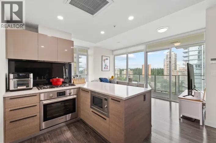 1106 6383 MCKAY AVENUE, Burnaby