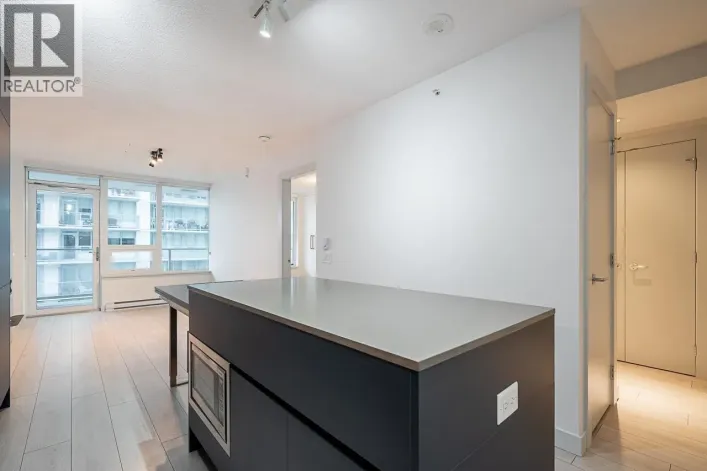 1106 988 QUAYSIDE DRIVE, New Westminster