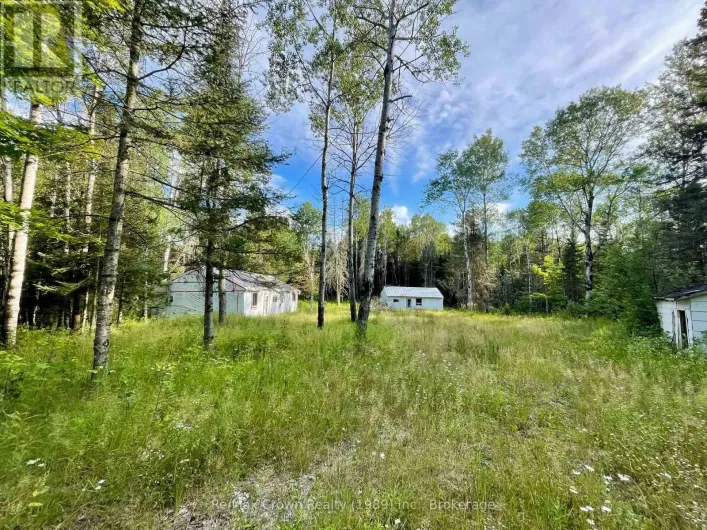 1106 COMMANDA LAKE ROAD, Parry Sound Remote Area