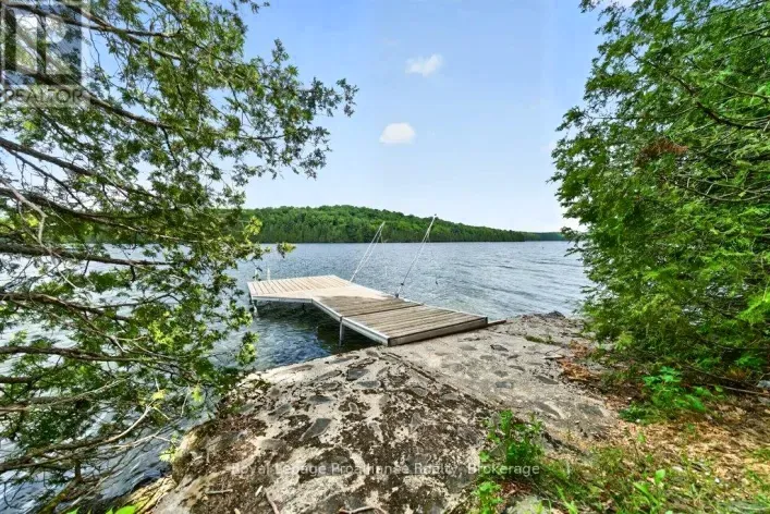 House for sale: 1107 PETERS LANE, Frontenac