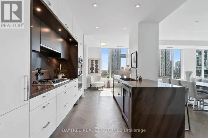 1108 - 455 WELLINGTON STREET W, Toronto