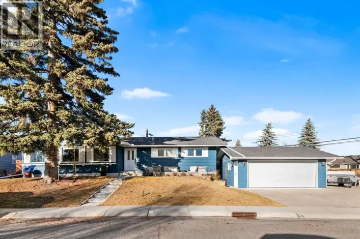 1108 Lake Sundance Crescent SE, Calgary