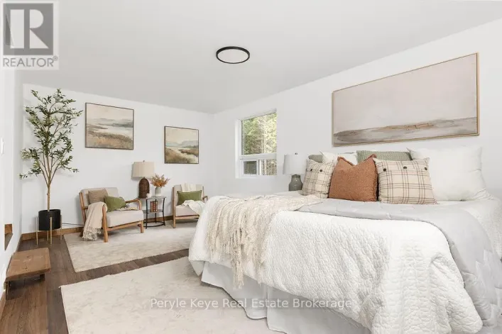 1108 SKYLINE DRIVE, Armour