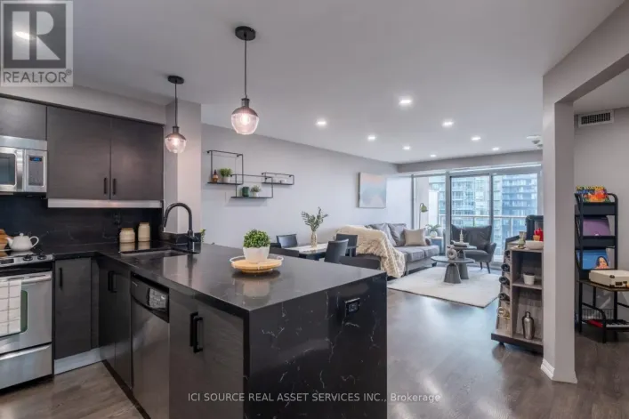 1109 - 125 WESTERN BATTERY ROAD, Toronto