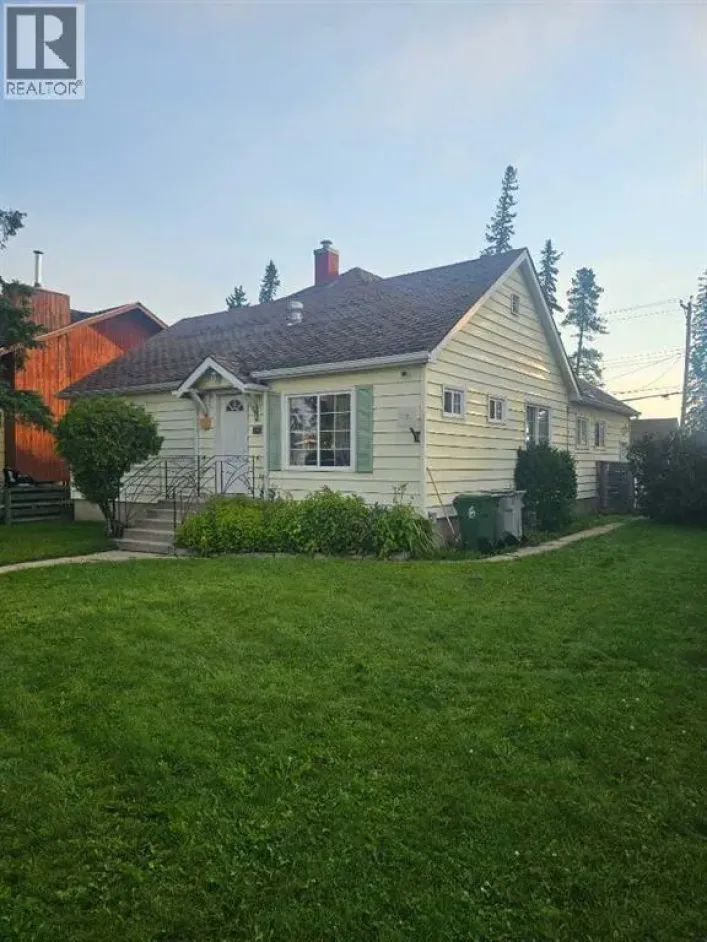 1109 50 Street, Edson