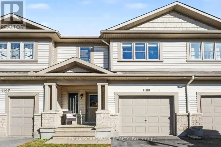 1109 FIELDFAIR WAY, Ottawa