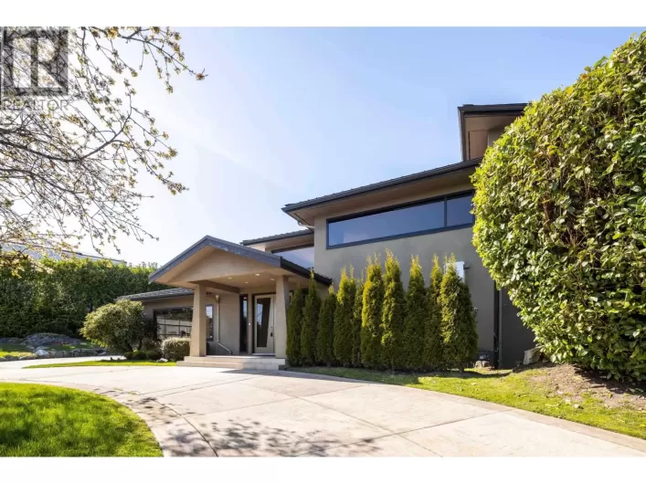 1109 HILLSIDE ROAD, West Vancouver