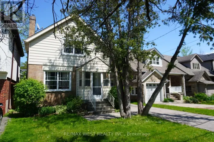 1109 ROYAL YORK ROAD, Toronto