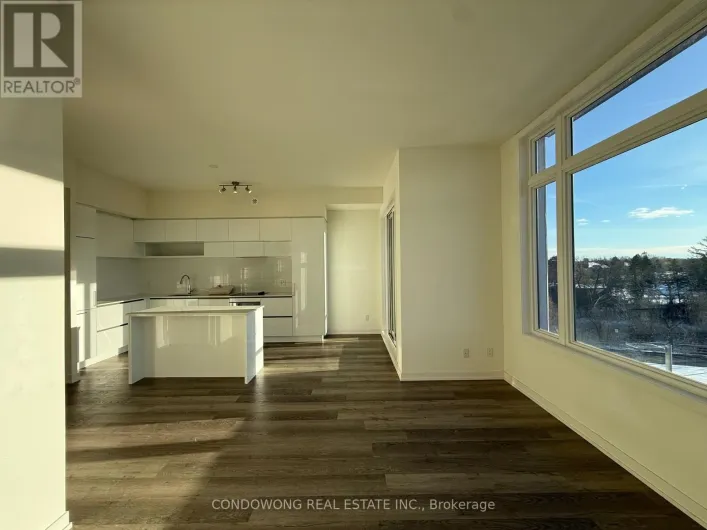 111 - 10 STECKLEY HOUSE LANE, Richmond Hill