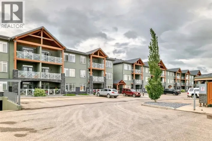111, 1005B Westmount Drive, Strathmore
