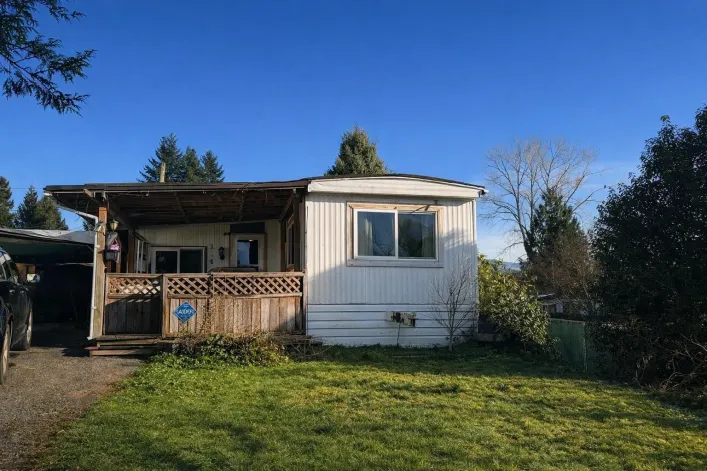 111 10221 WILSON STREET, Mission