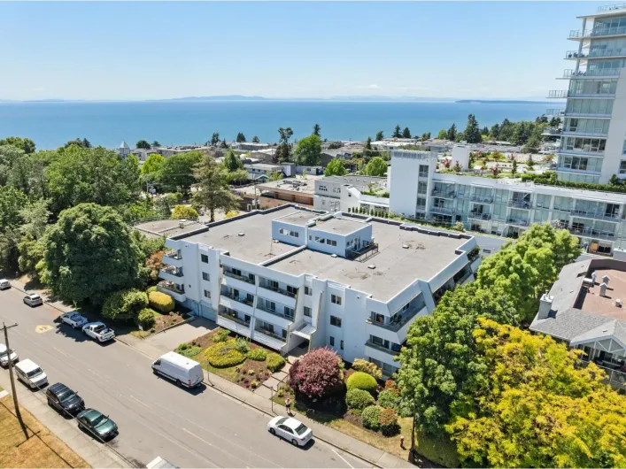111 1341 GEORGE STREET, White Rock