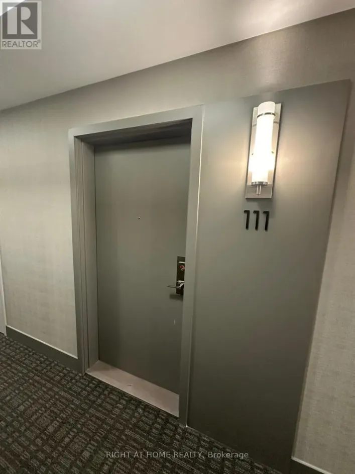 111 - 135 CANON JACKSON DRIVE, Toronto