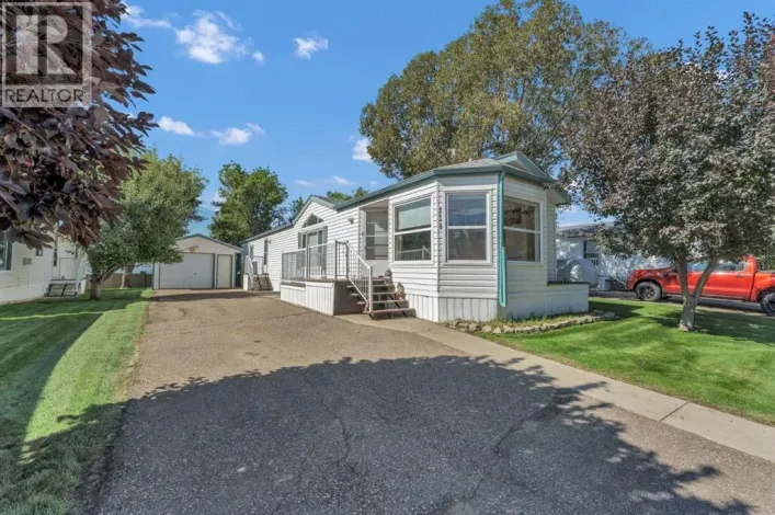 Mobile Home for sale: 111, 1600 Strachan Road SE, Medicine Hat