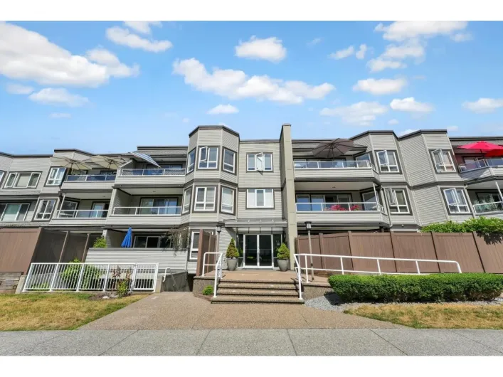111 1840 E SOUTHMERE CRESCENT, Surrey