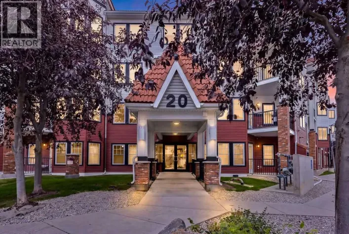 111, 20 Royal Oak Plaza NW, Calgary