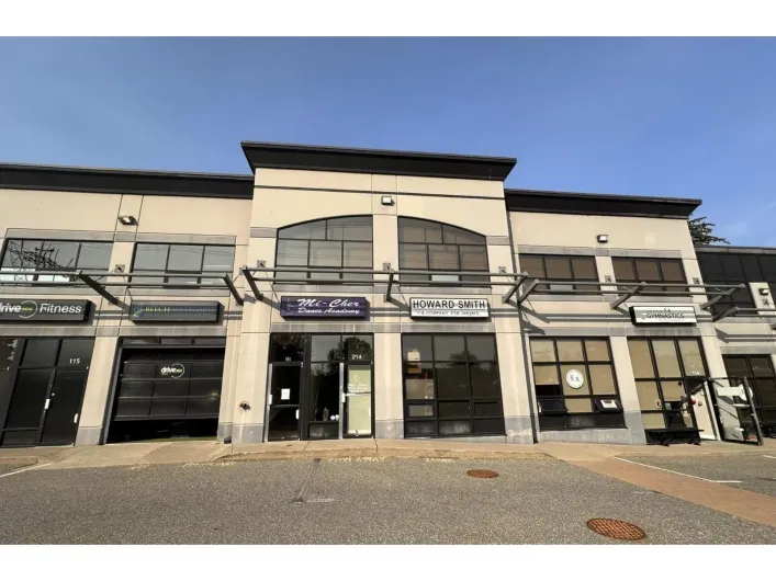 111 & 211 15272 CROYDON DRIVE, Surrey