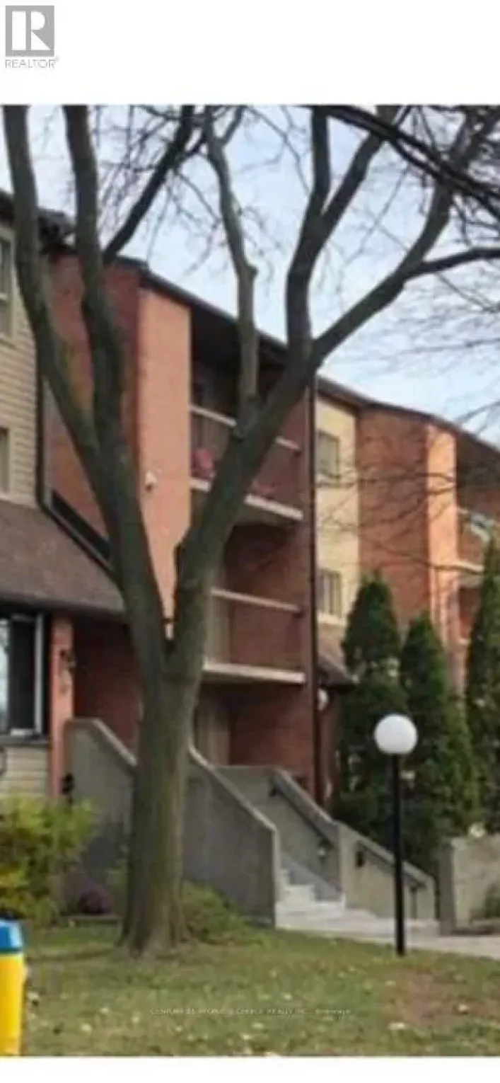 111 - 30 HICKORY STREET, Waterloo