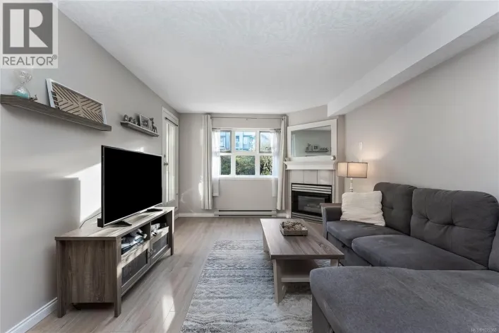 111 3010 Washington Ave, Victoria