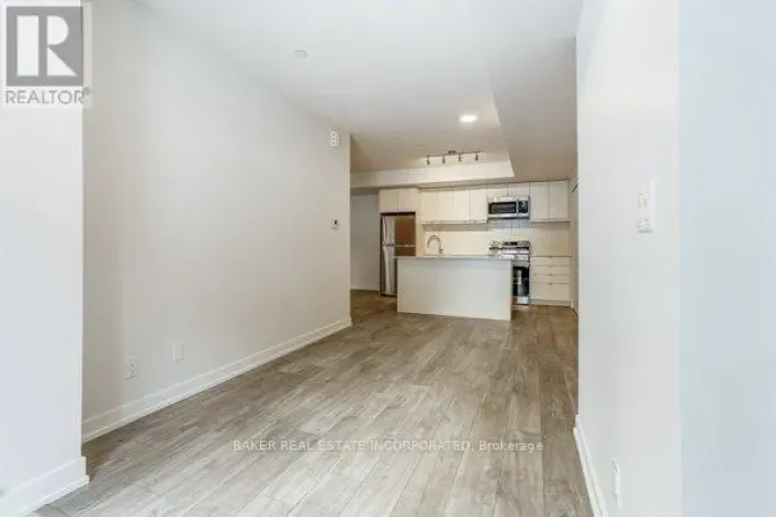 111 - 39 FARMSTEAD ROAD, Toronto
