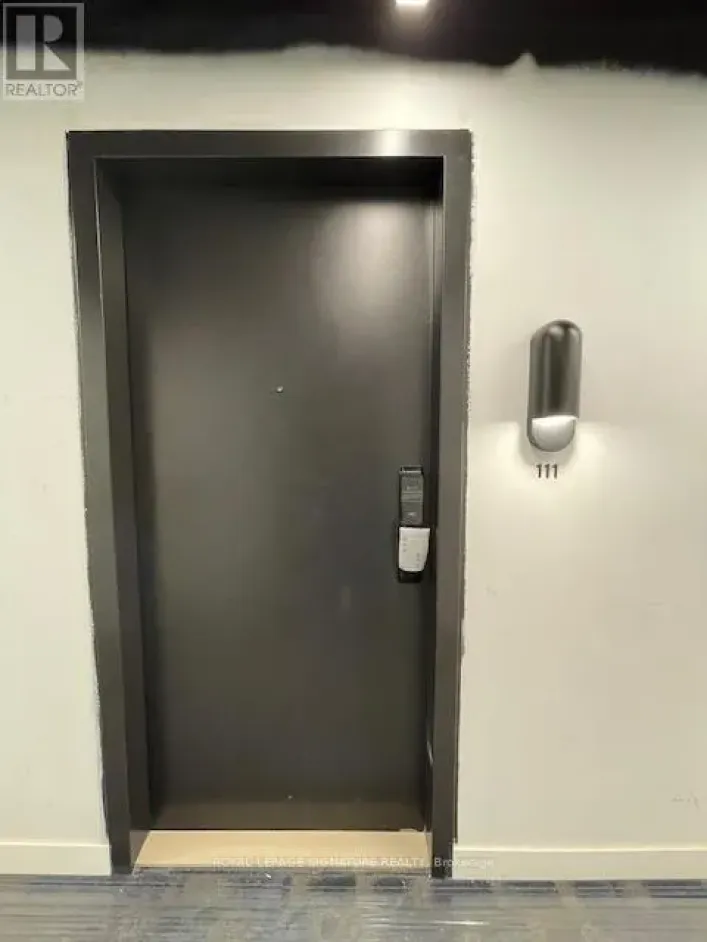 111 - 4878 POWERS COMMON, Burlington