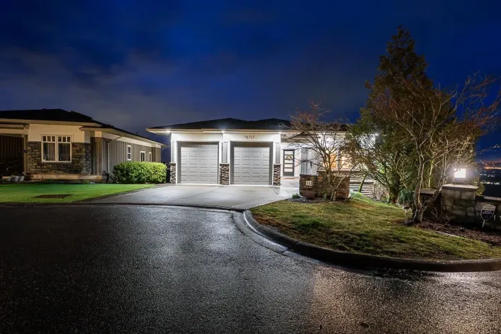 111 51075 FALLS COURT|Eastern Hillsides, Chilliwack