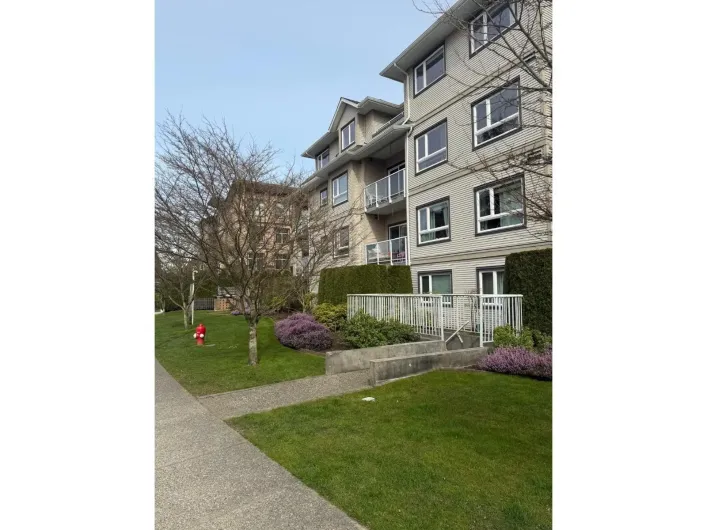 111 8142 120A STREET, Surrey