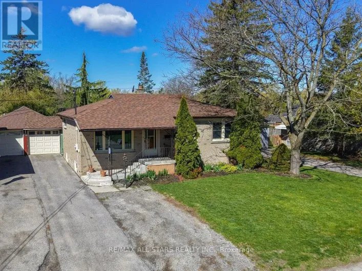 111 ADELAIDE STREET N, Kawartha Lakes