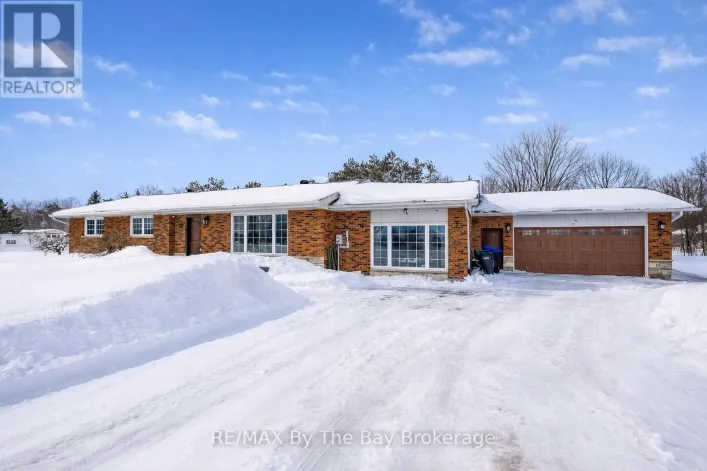 111 BALM BEACH ROAD E, Tiny