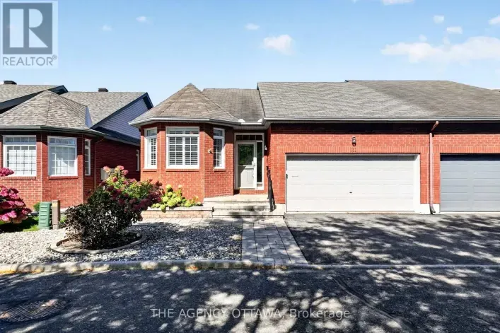 111 BARTLETT PRIVATE, Ottawa