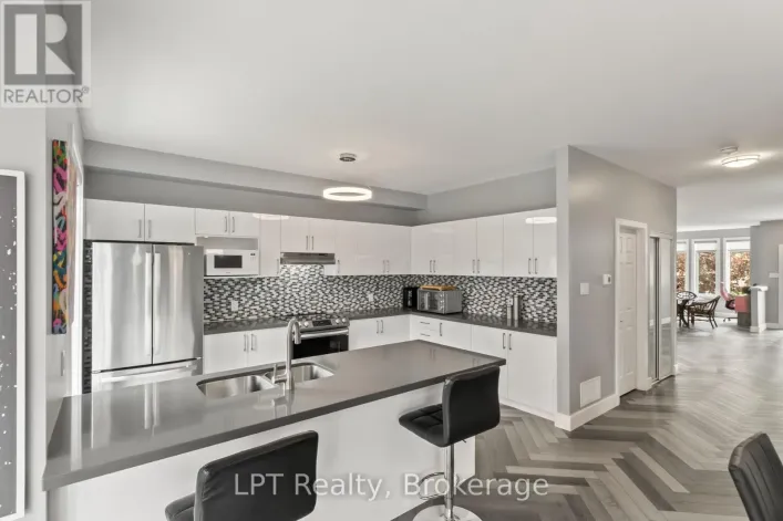 111 BAYVIEW AVENUE, Georgina