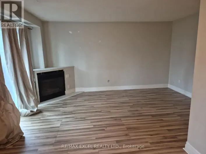 Row / Townhouse for sale: 111 BRADSTONE SQUARE, Toronto