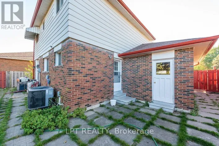 111 DEARBOURNE BOULEVARD, Brampton