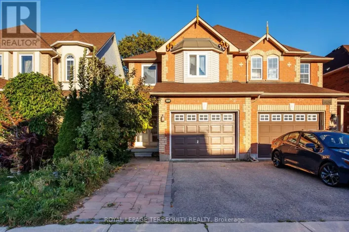 111 ENGLISH OAK DRIVE, Richmond Hill