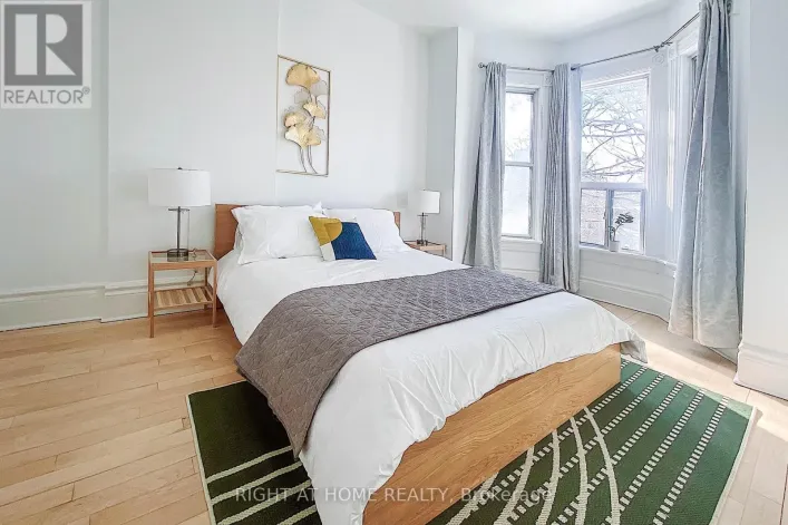 111 GLADSTONE AVENUE, Toronto