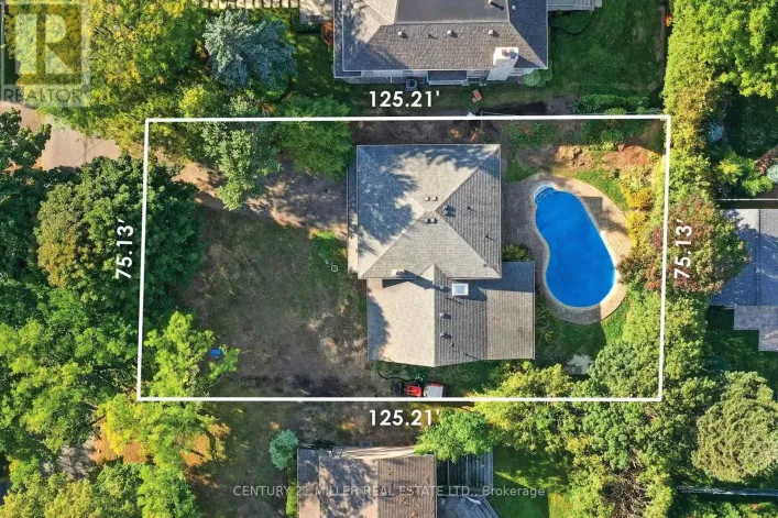 111 GLOUCESTER AVENUE, Oakville