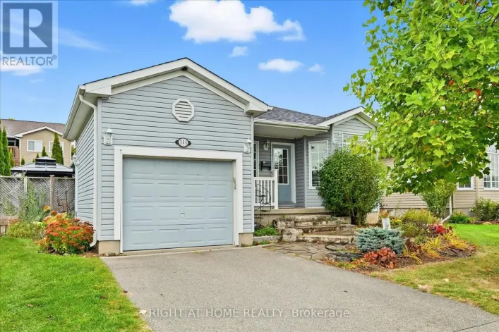 111 GRACEHILL CRESCENT, Hamilton