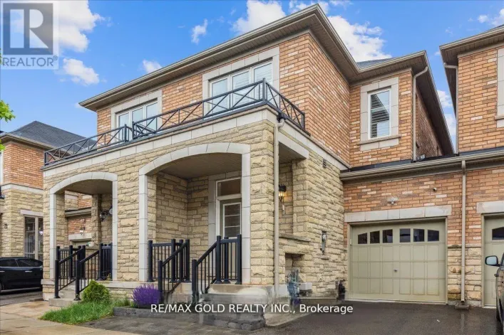111 HUGUENOT ROAD, Oakville