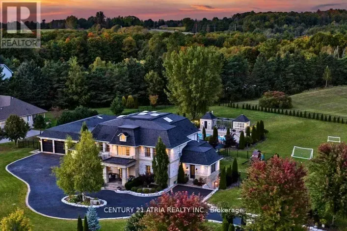 House for sale: 111 LAKE WOODS DRIVE, Whitchurch-Stouffville