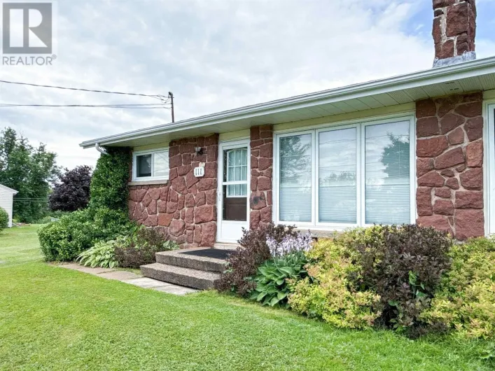 111 Meadowbank Road, Cornwall