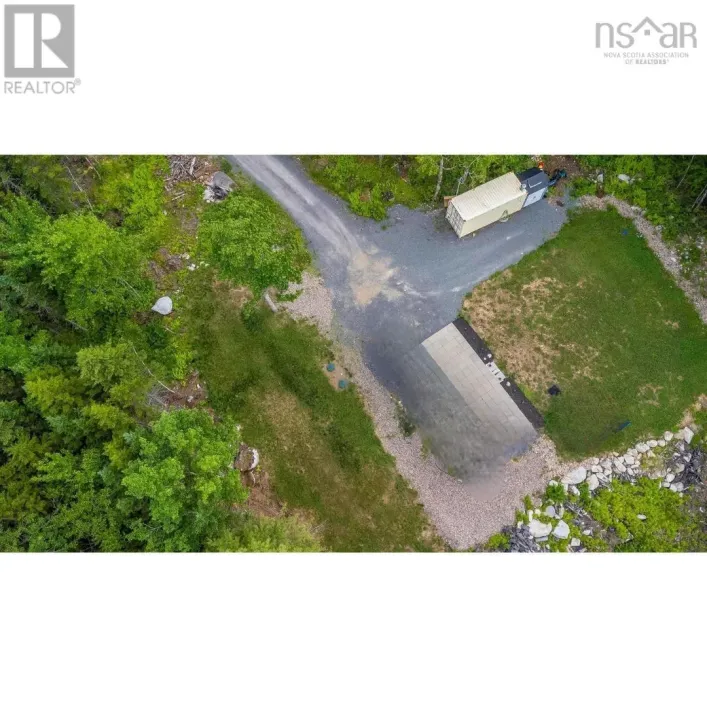 111 Middle Lake North Road, Vaughan