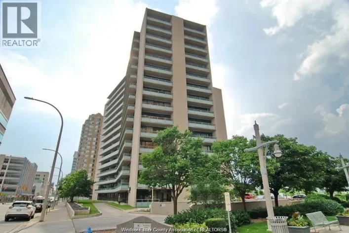 111 Riverside DRIVE Unit# 1608, Windsor