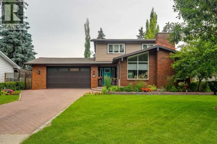 111 Selkirk Boulevard, Red Deer